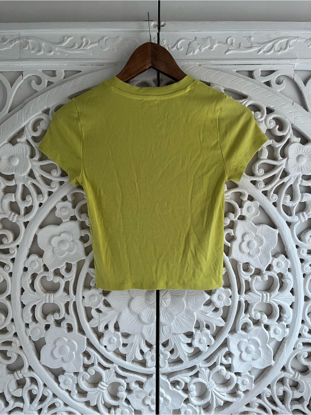 Wilfred Free Aritzia Ribbed Modal Crew Neck Tee Neon Yellow Green Small - Picture 4 of 6